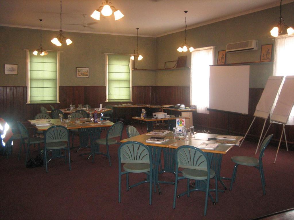 The Priory Hotel Dongara Exterior photo