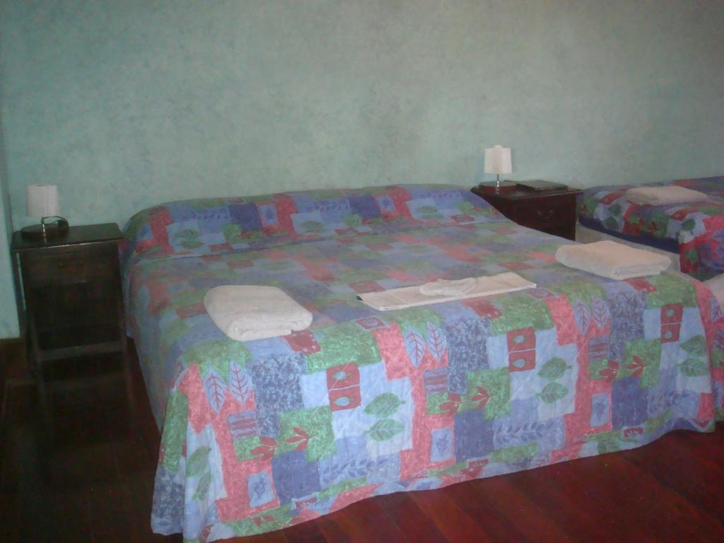 The Priory Hotel Dongara Room photo