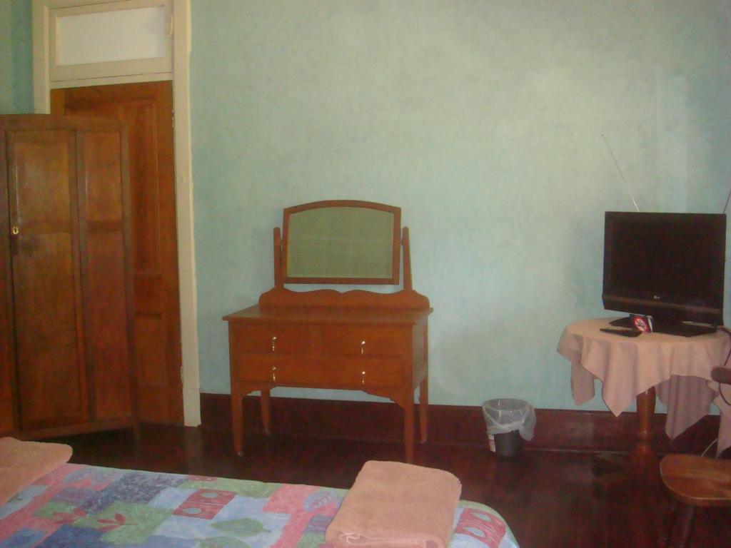 The Priory Hotel Dongara Room photo